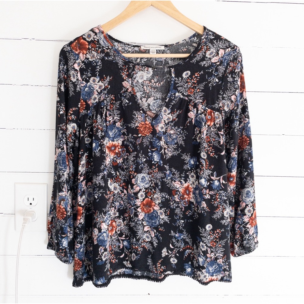 American Eagle Floral Top